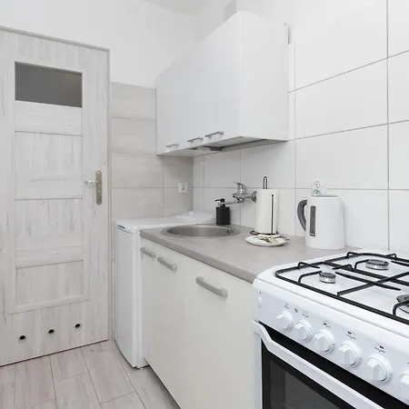 דירה With Balcony 300 M To The By Renters *