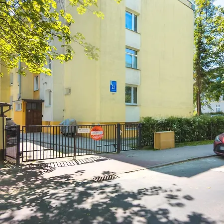 דירה With Balcony 300 M To The By Renters